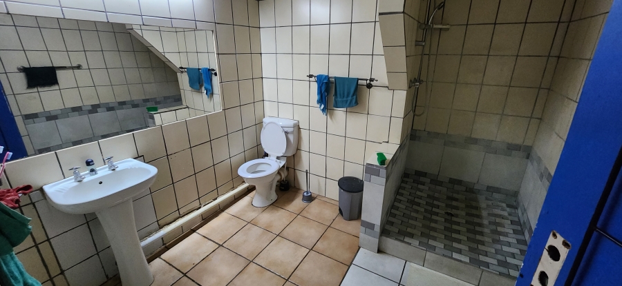 16 Bedroom Property for Sale in Die Bult North West